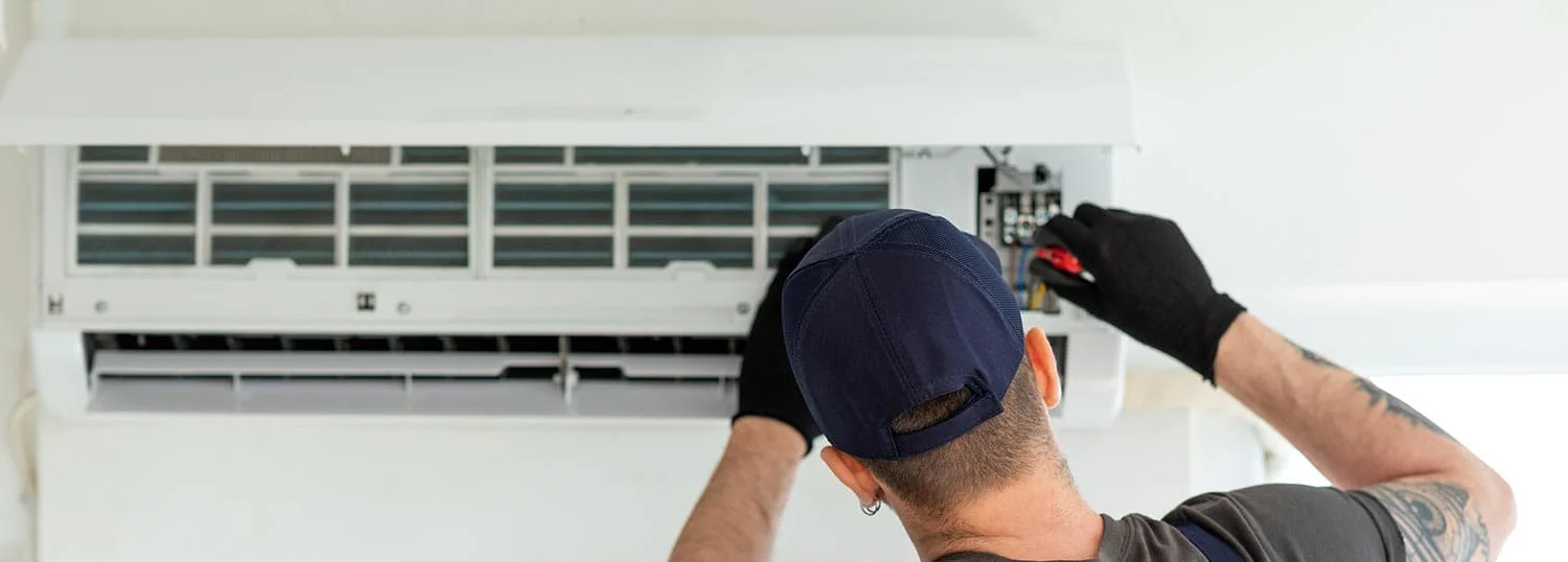 Монтаж настенного фанкойла